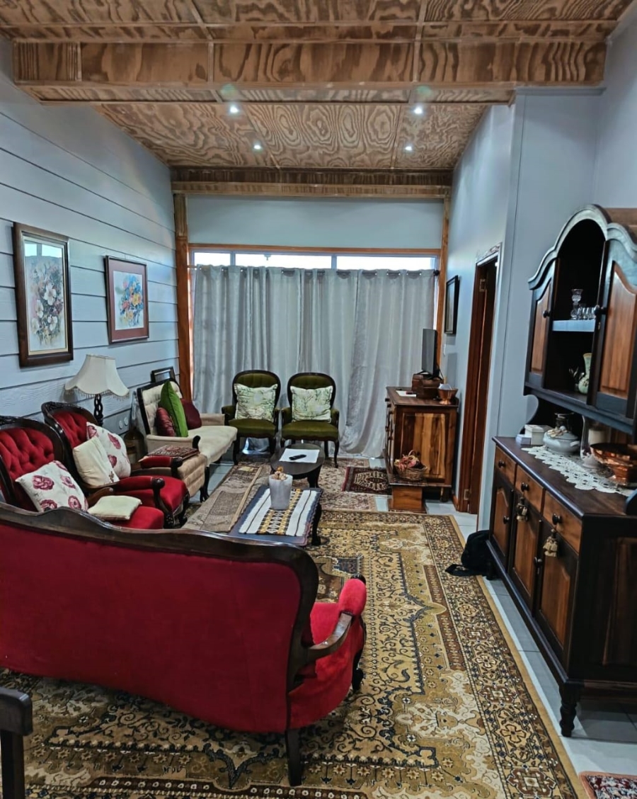 5 Bedroom Property for Sale in Seemeeu Park Western Cape